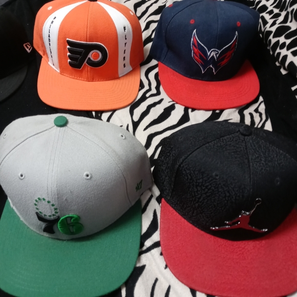 16 snapback hats $20 each - Picture 6 of 9